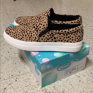 🥰 Cute Leopard Soda Brand Slip-on Sneaker 🥰
